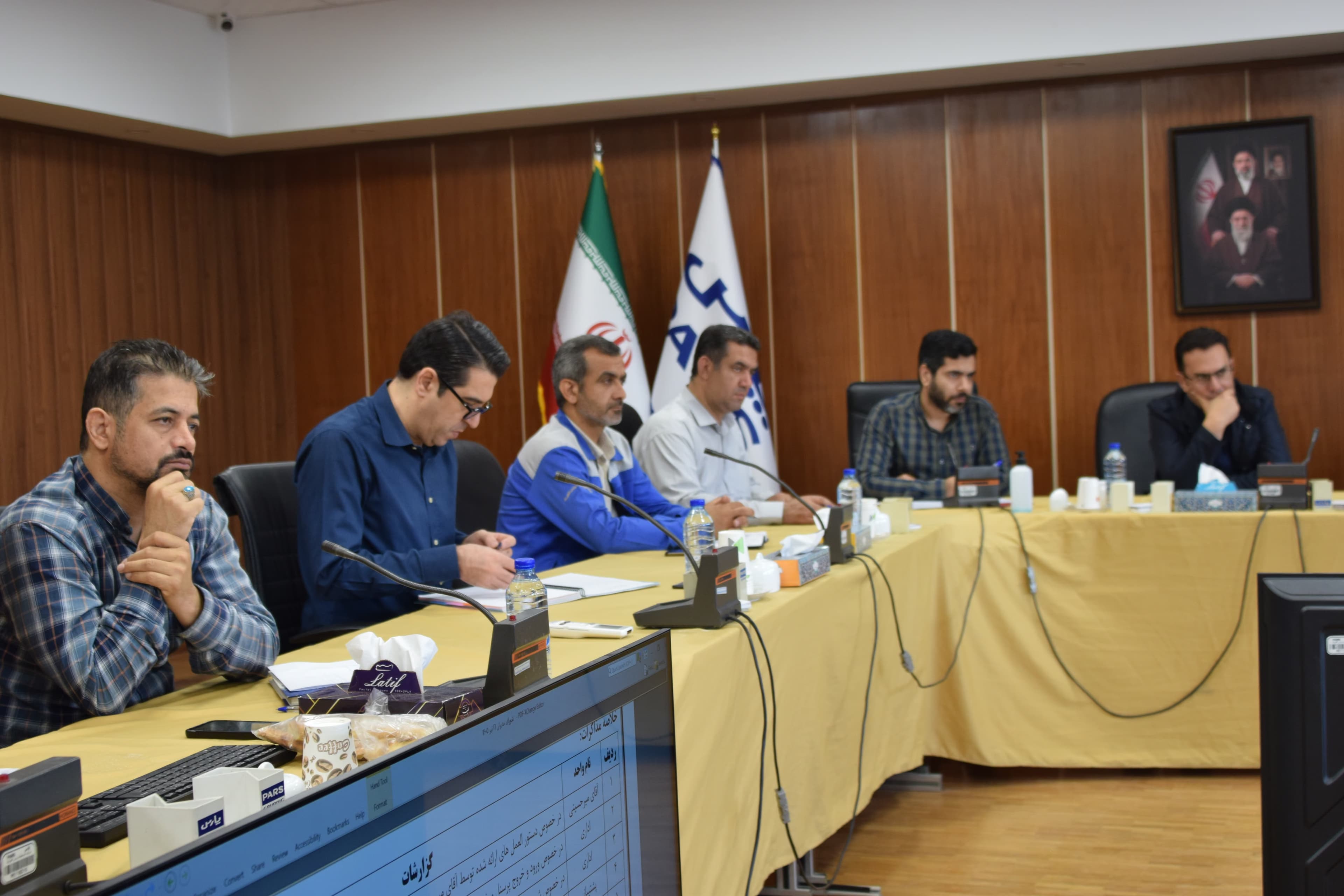 برگزاری چهاردهمین نشست مدیران و معاونان شرکت پارس الکتریک با مدیرعامل