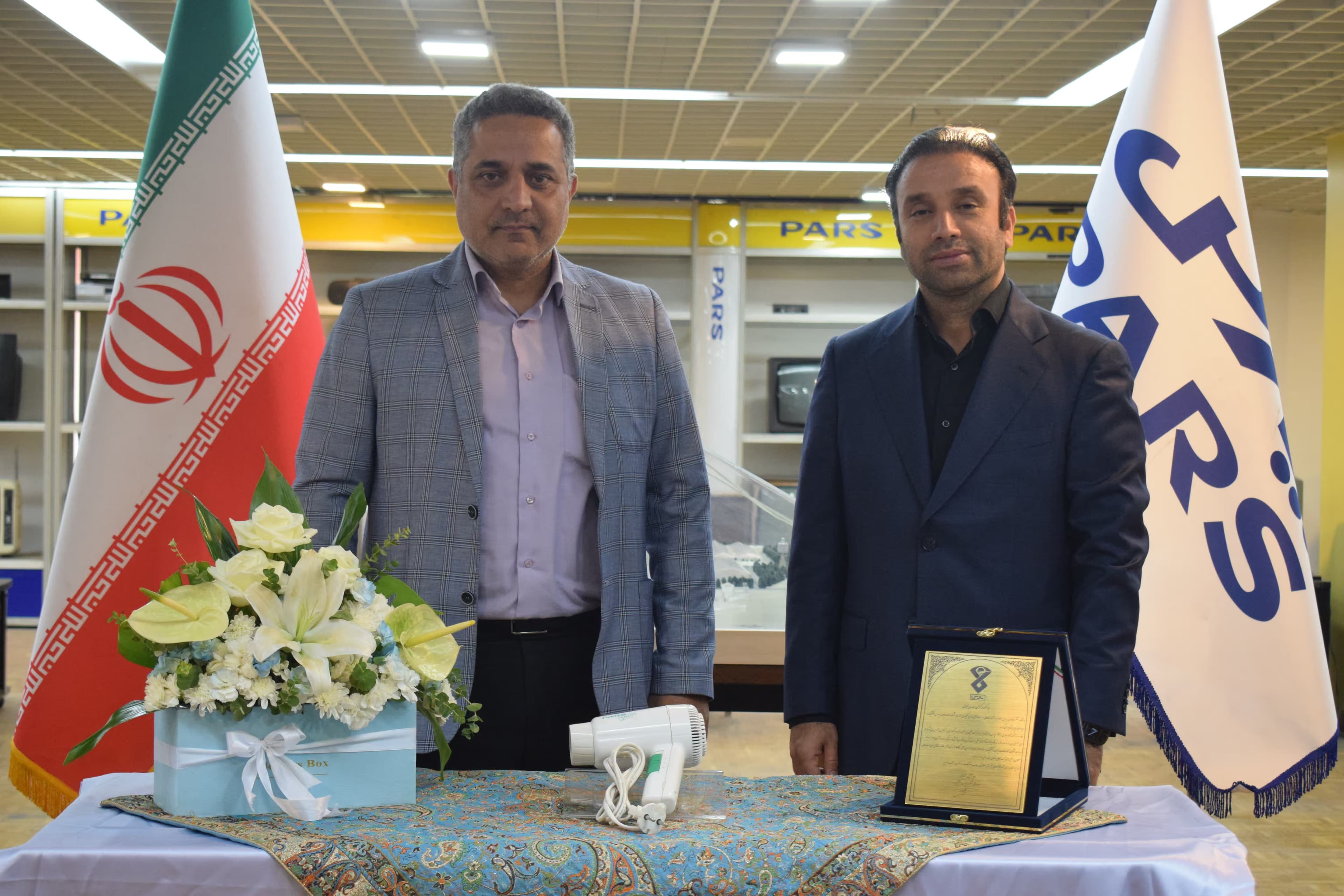 تجلیل از آقای محمدی در راستای حفظ میراث صنعتی «پارس‌الکتریک»